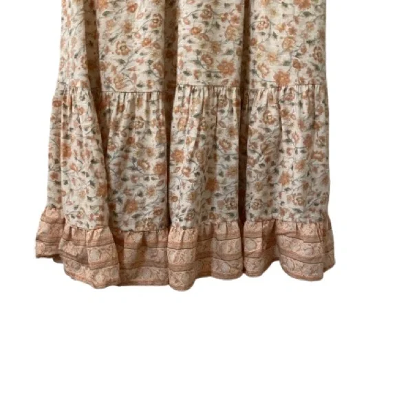 Elegant Floral Maxi Dress with Ruffle Details - Picture 2 of 16